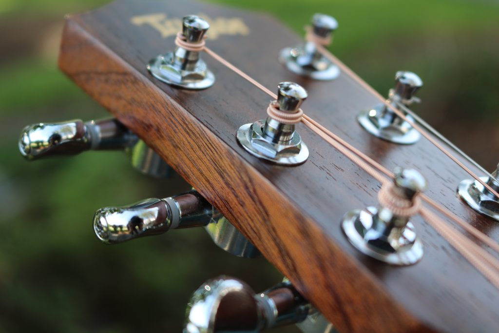 Close up of Baby Taylor headstock